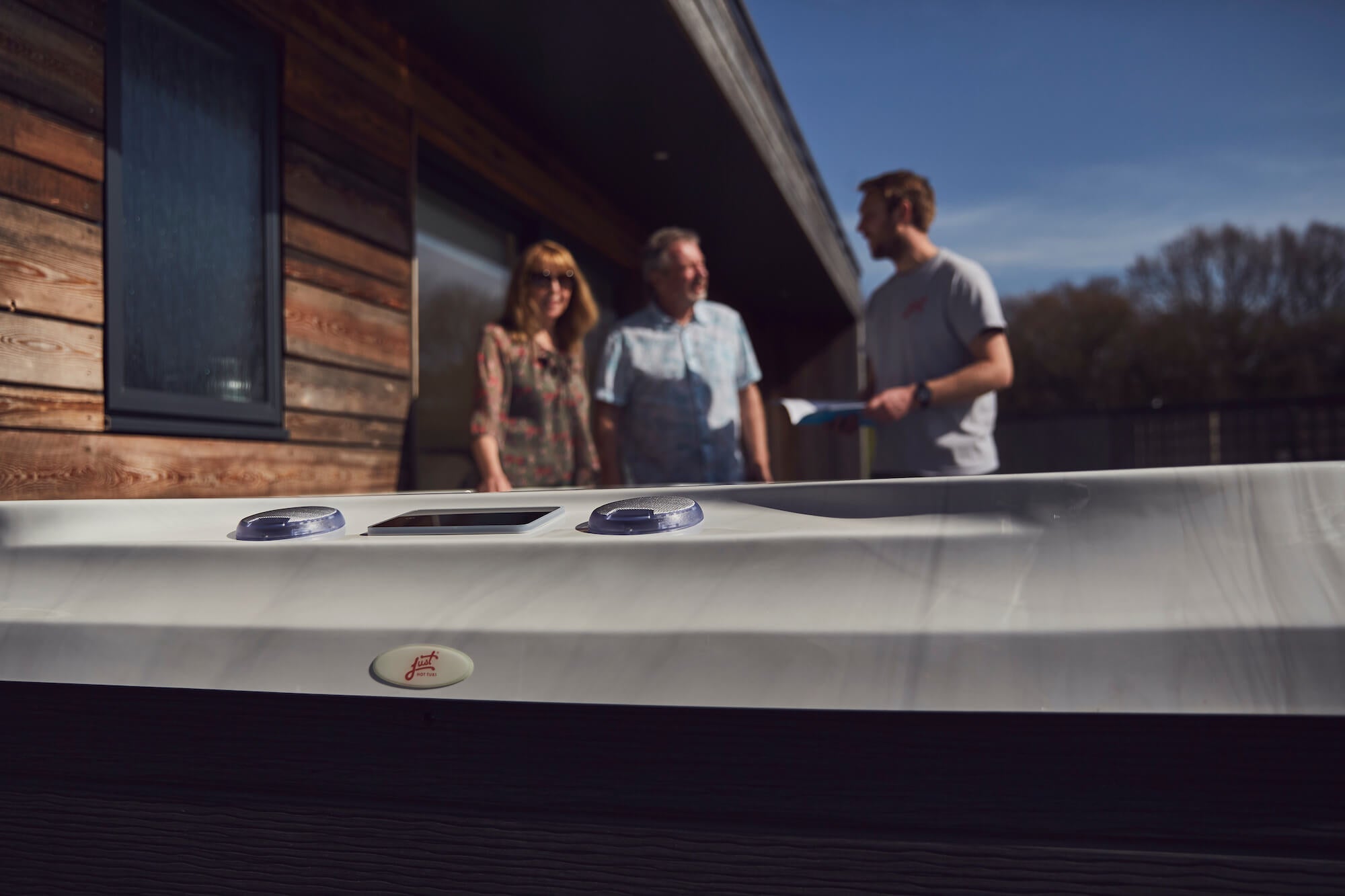 Just Hot Tubs – Who are they and what are they all about?