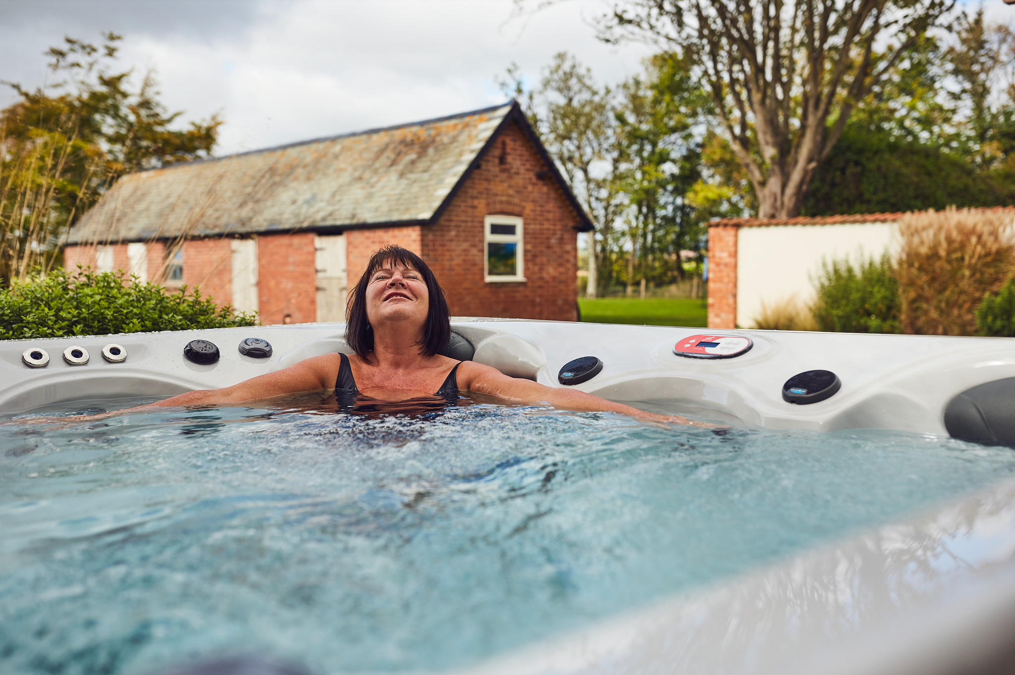 5 Common Injuries and Ailments Hot Tubs Can Help With