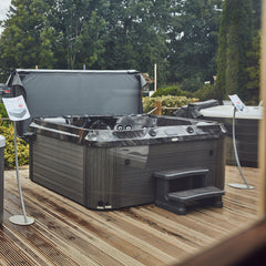 Load image into Gallery viewer, The Lugna hot tubs by Just Hot Tubs
